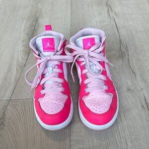 Nike Kids Jordan 1 Mid in Fierce Pink